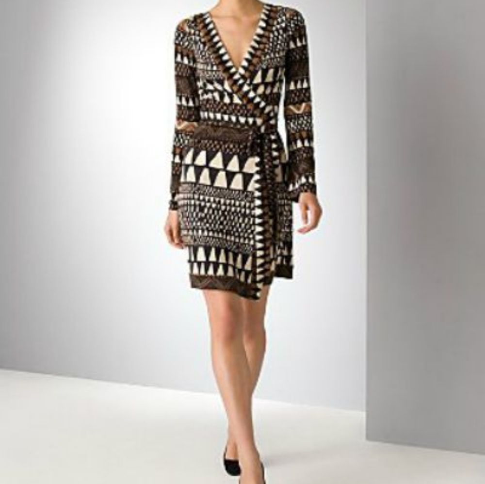 Diane Von Furstenberg Black and Cream Geometric Wrap Dress